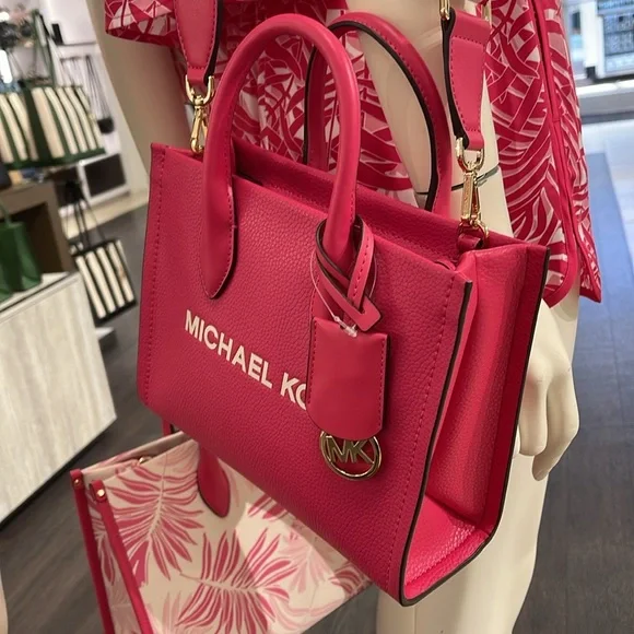 MICHAEL KORS
Mirella Small Pebbled Leather Crossbody Bag Tote
Electric Pink
NWT - Picture 4 of 16